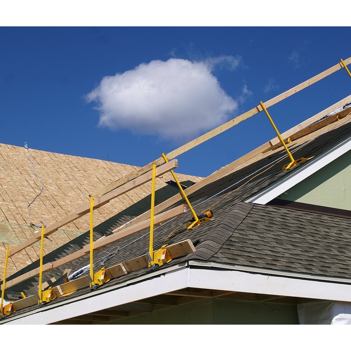 Open Edge Guardrail - Bracket & Post