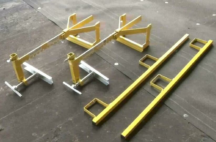 Parapet Guardrail Bracket & Post - Image 3