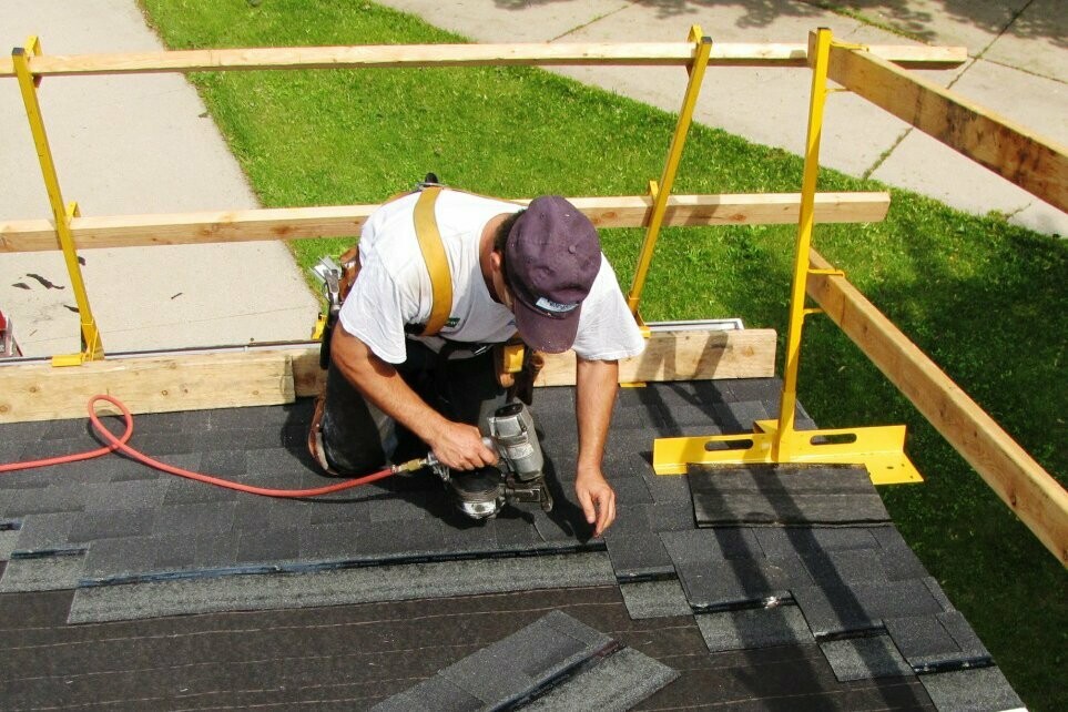 Steep Pitch Guardrail Bracket & Post - Image 3