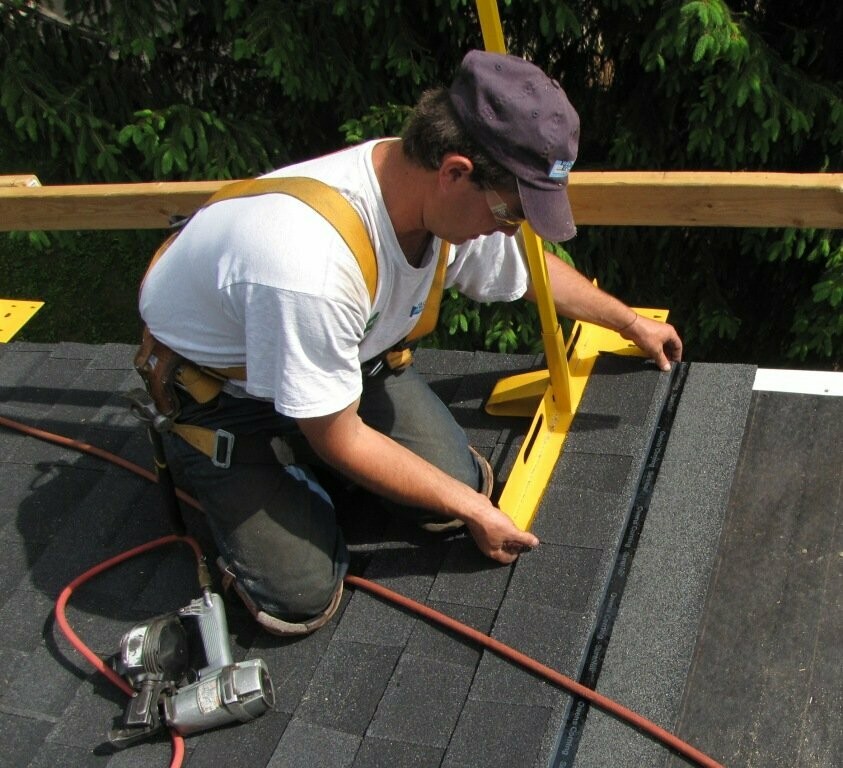 Open Edge Guardrail Bracket & Post - Image 3